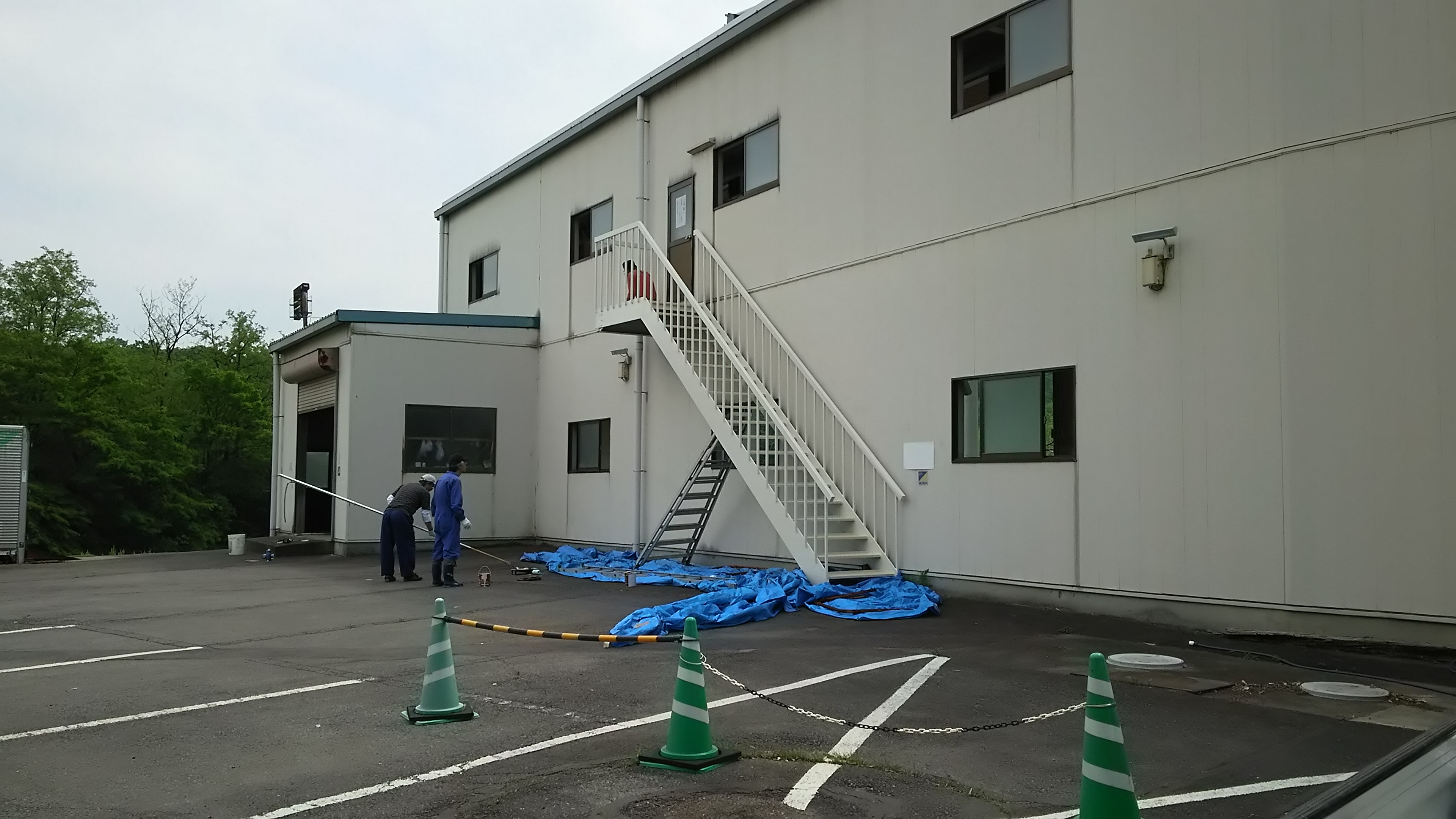 ペンキ塗り