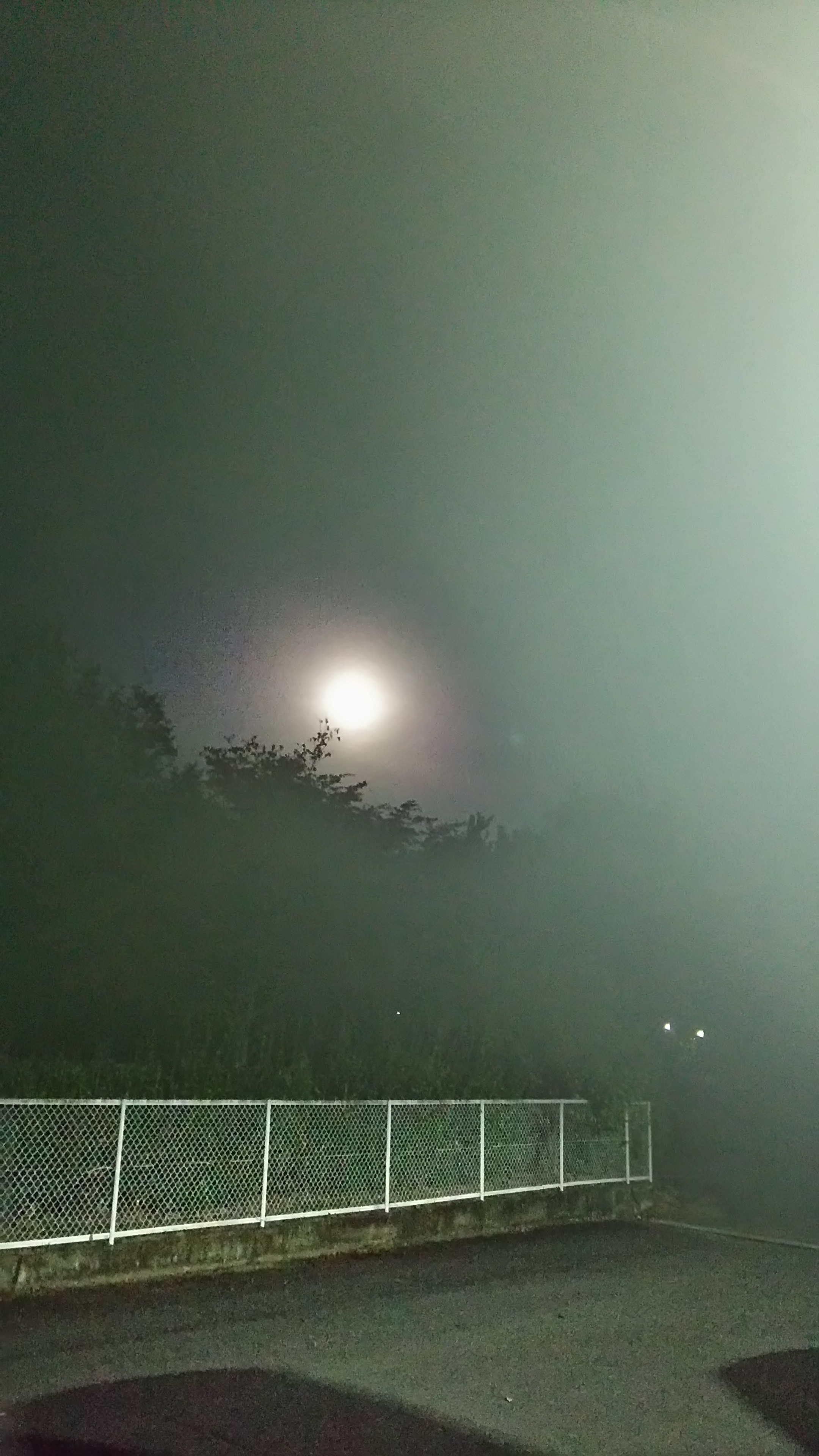 スーパームーン