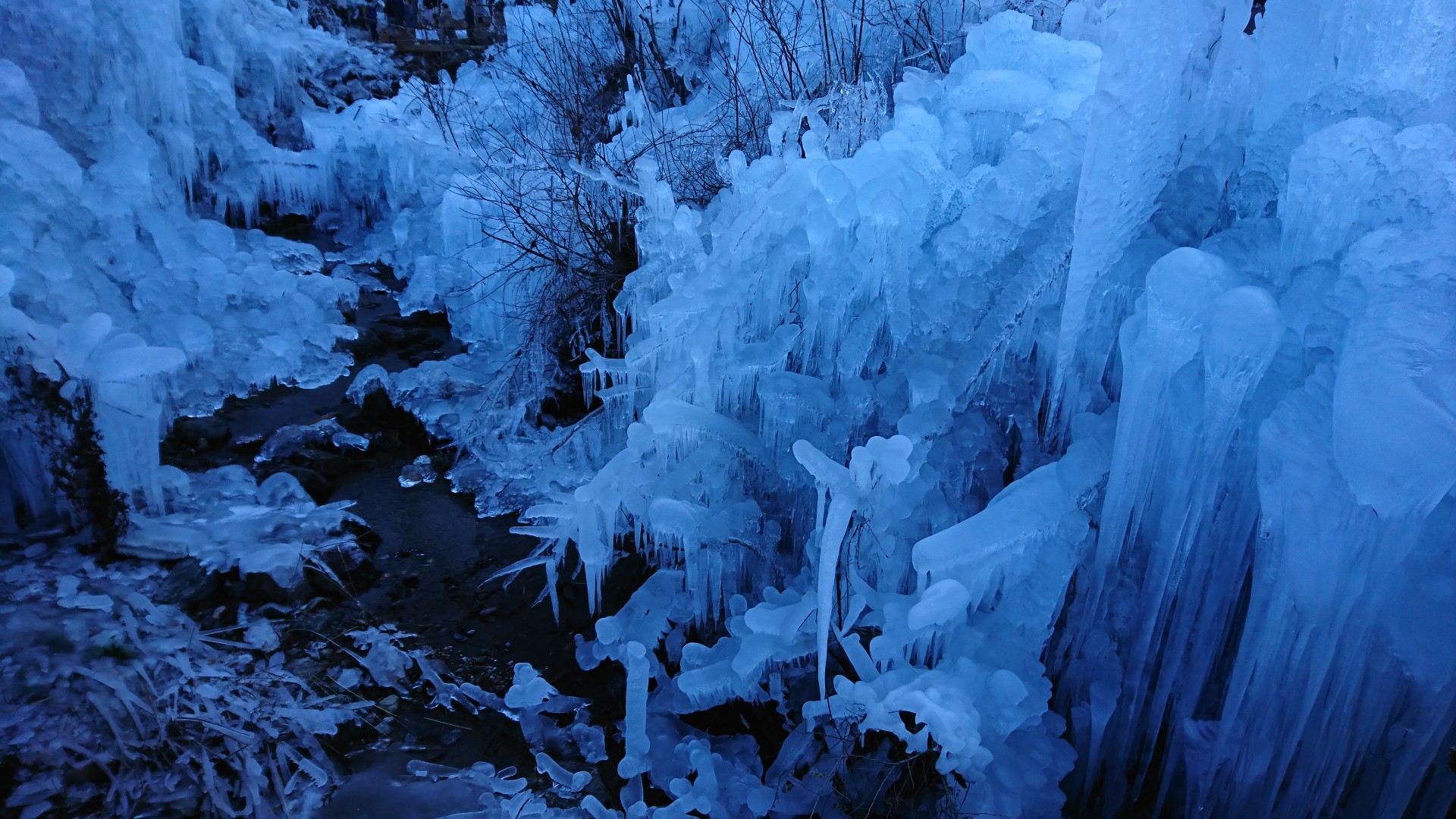 氷柱…