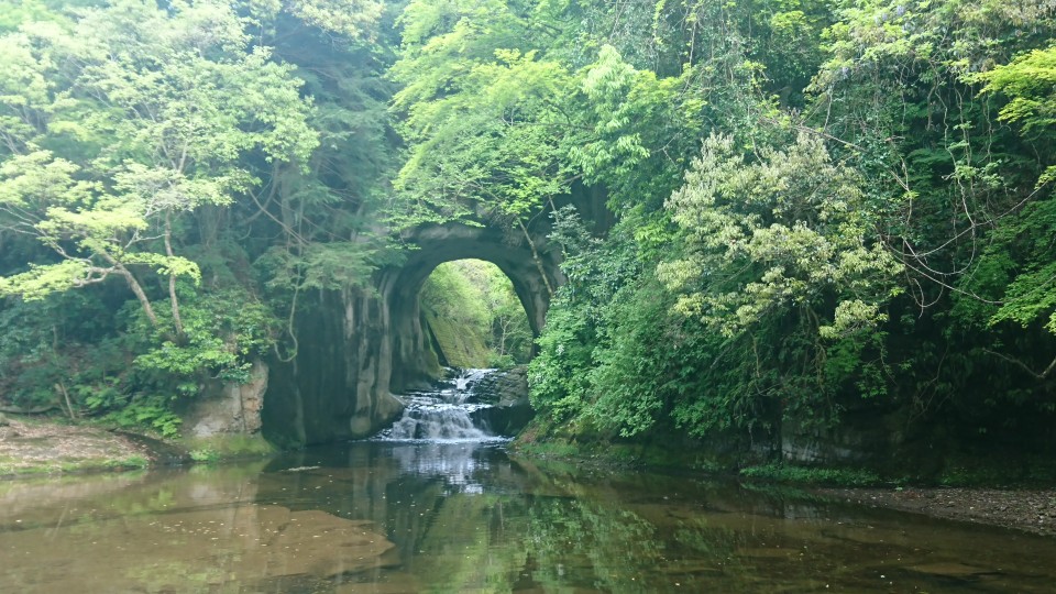 亀岩の洞窟♪♪