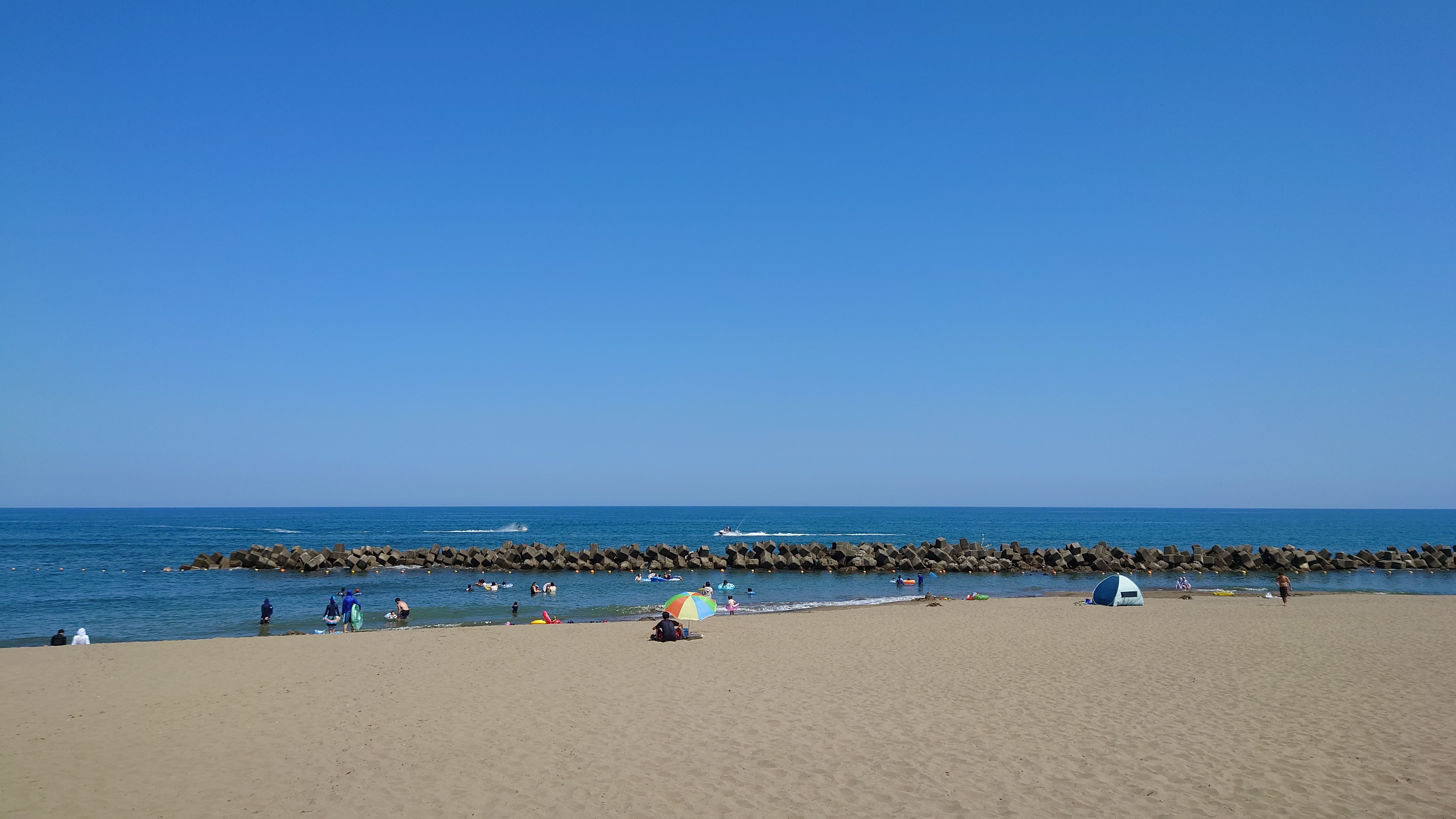 海水浴…
