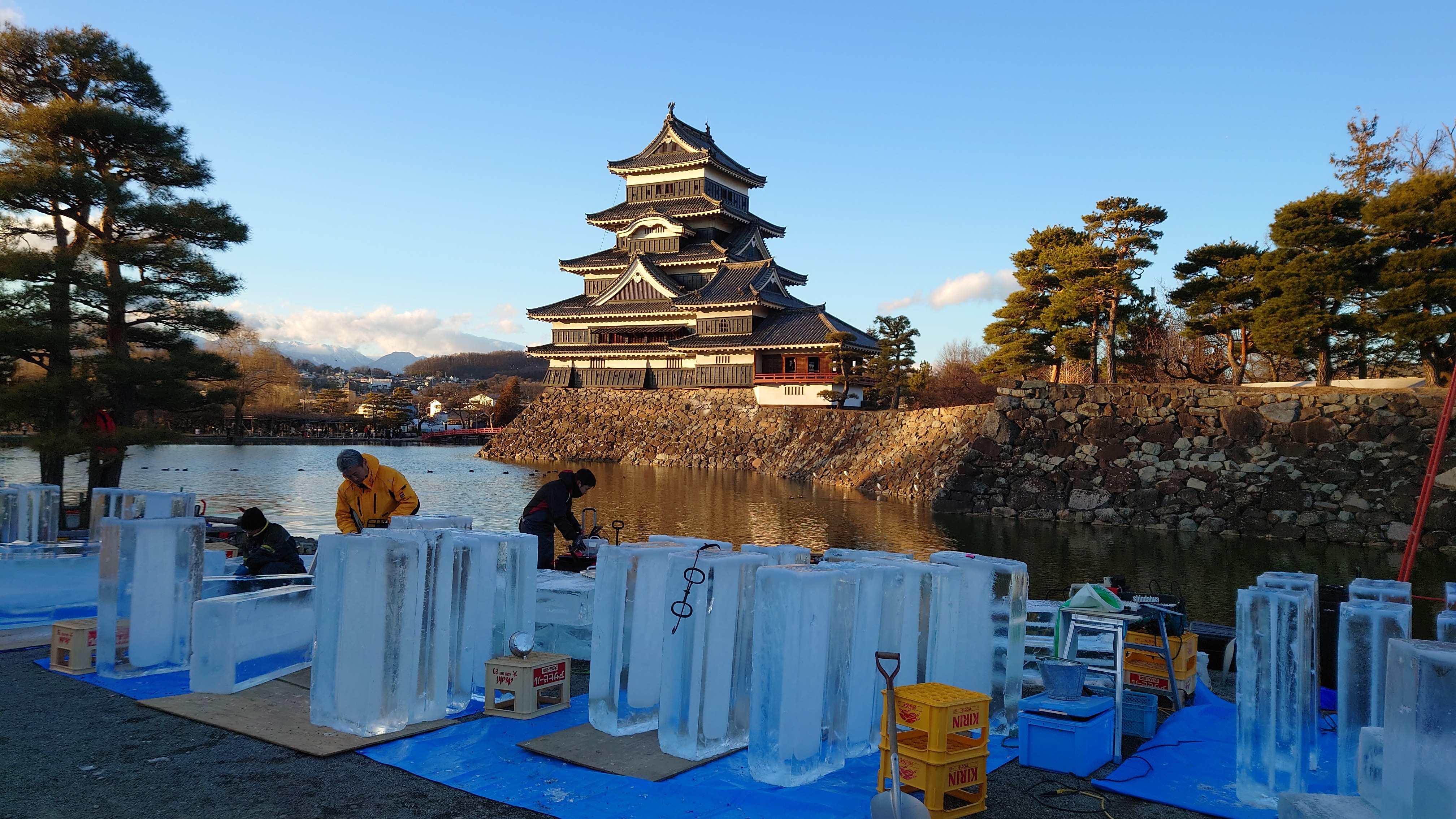 松本城…