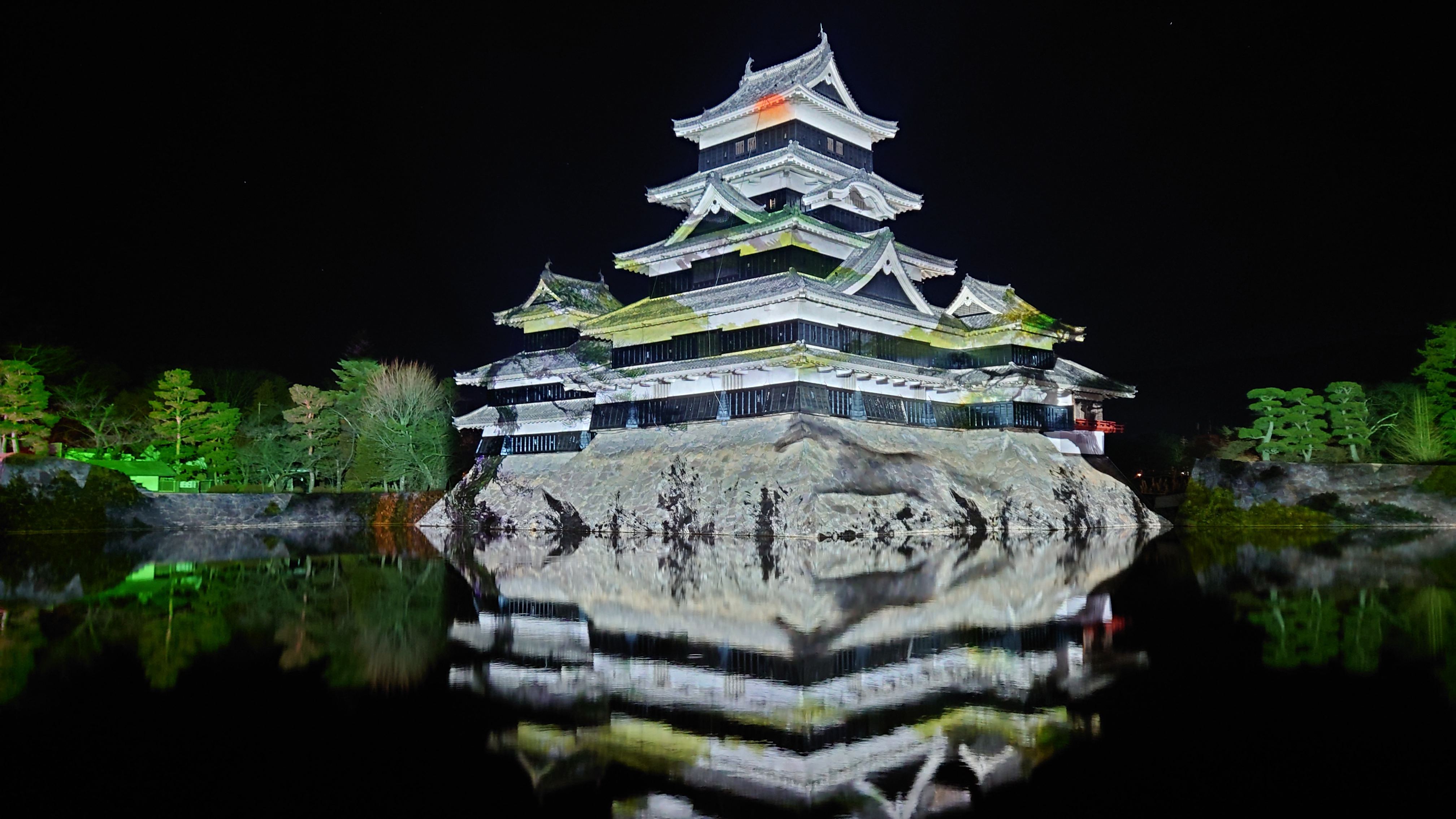 松本城…