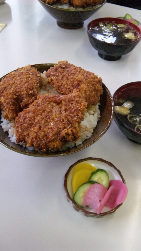 「たまごかけごはんの日」憂鬱な雨