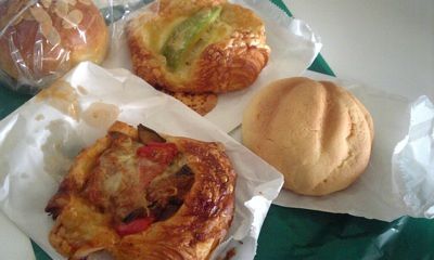 パンを沢山購入