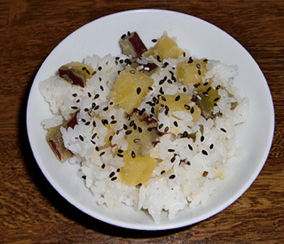お芋ご飯