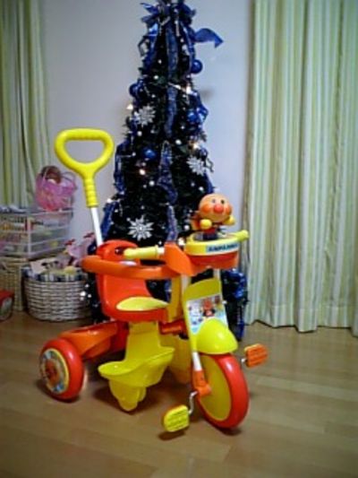 我が家の新三輪車アンパンマン号！！