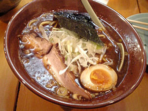 『味笑』というラーメン屋さんに