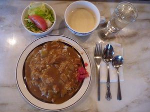 懐かしい味　”ポンチ”でカレー
